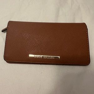 Steve Madden wallet